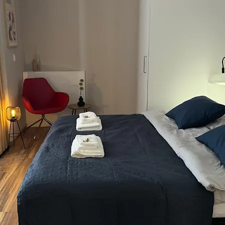 A1 - Kings Big Room - Warsaw City Haven - Two Shared Bathrooms Exterior foto