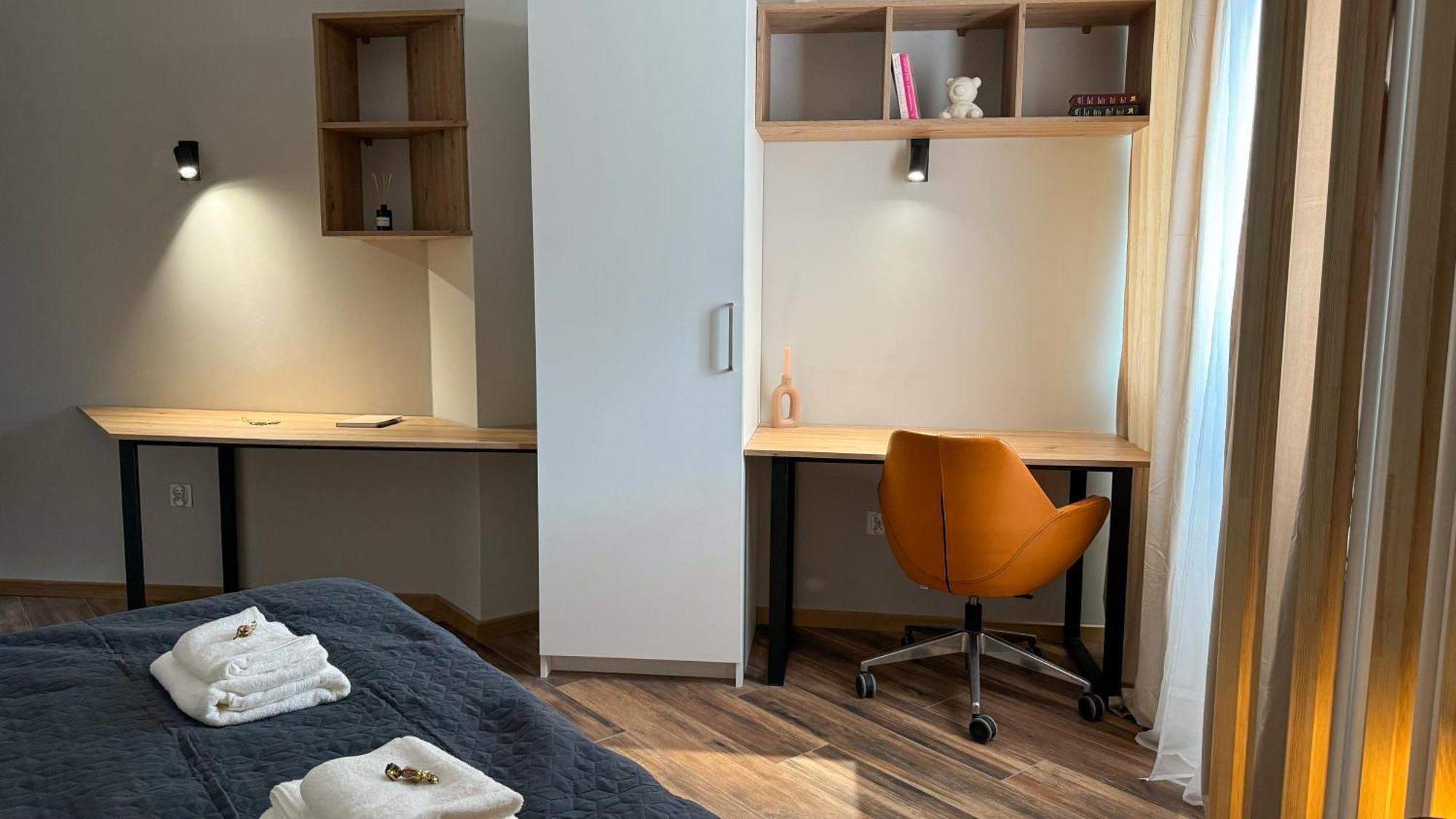A1 - Kings Big - Haven - Two Shared Bathrooms Varšava